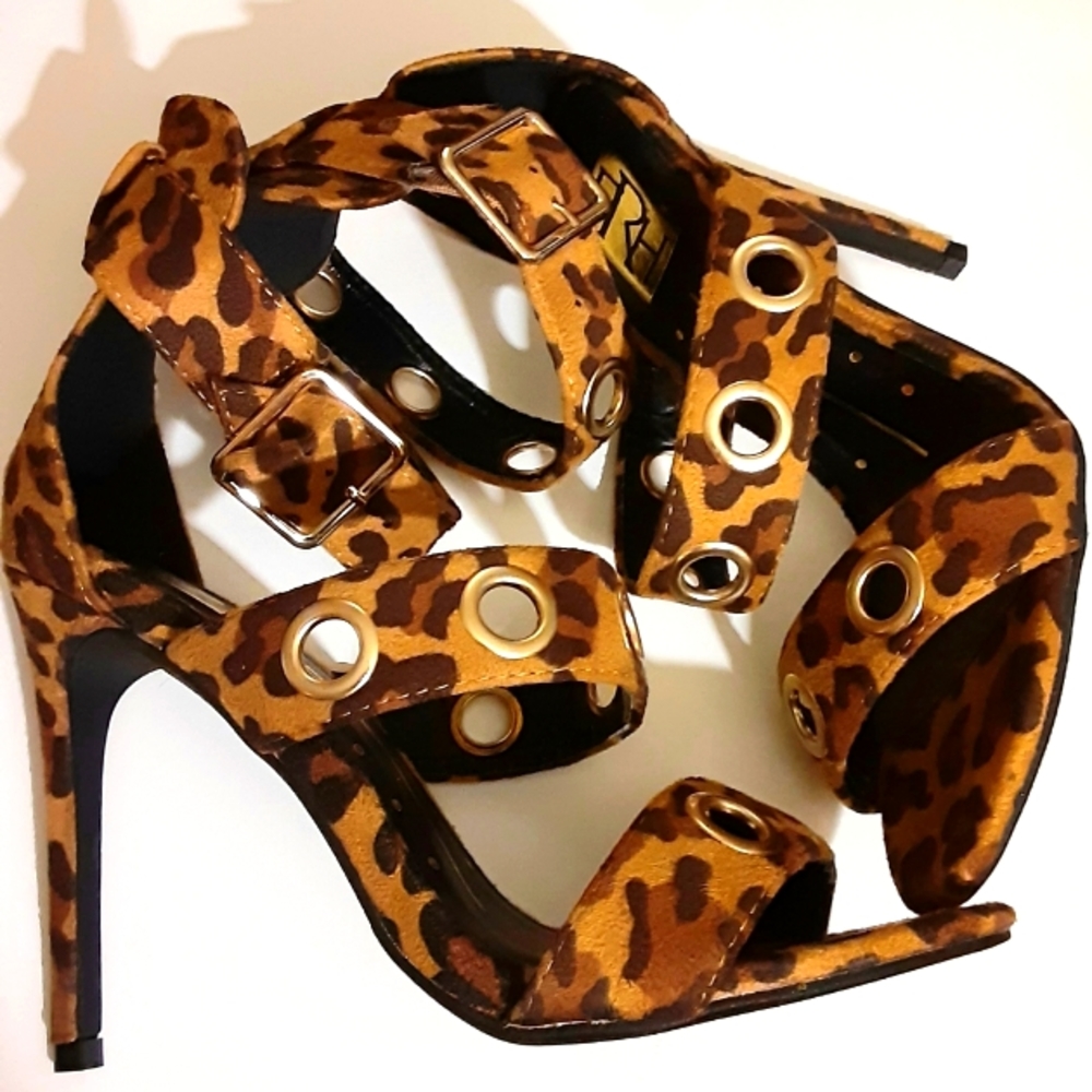 Leopard Print Faux Suede Heels - 8 1/2 - Picture 2 of 7